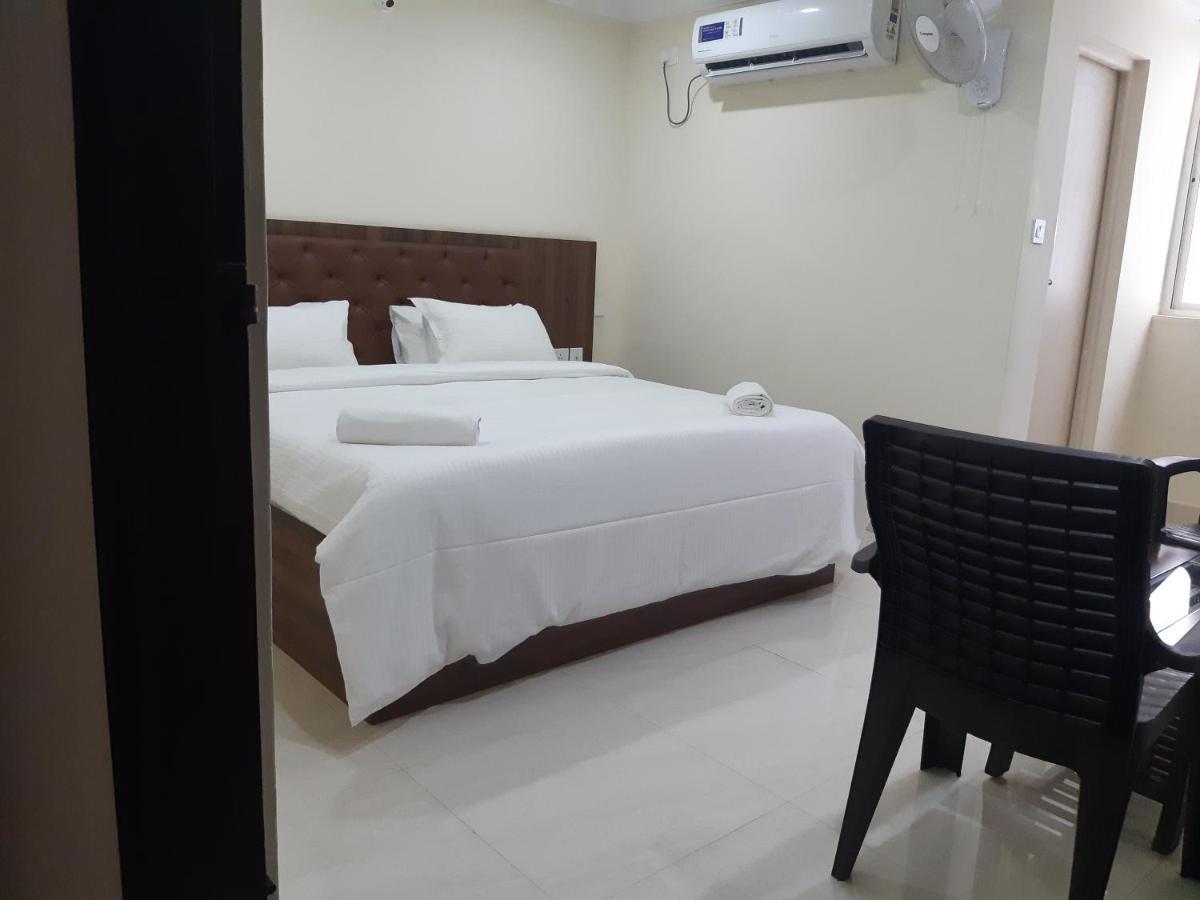 Hotel Cnr Residency Madanapalle Exteriér fotografie