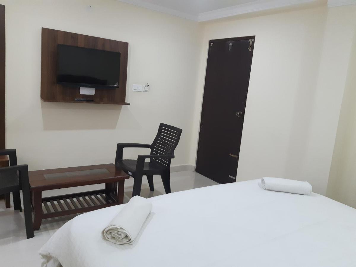 Hotel Cnr Residency Madanapalle Exteriér fotografie