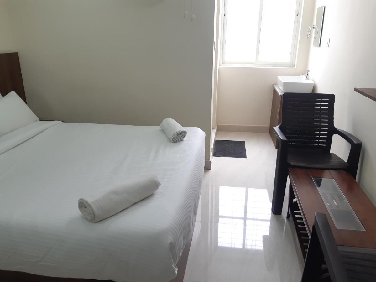 Hotel Cnr Residency Madanapalle Exteriér fotografie