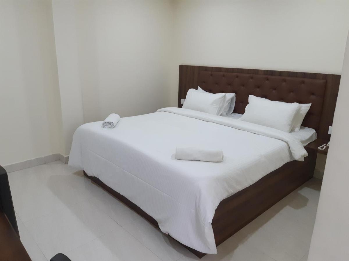 Hotel Cnr Residency Madanapalle Exteriér fotografie